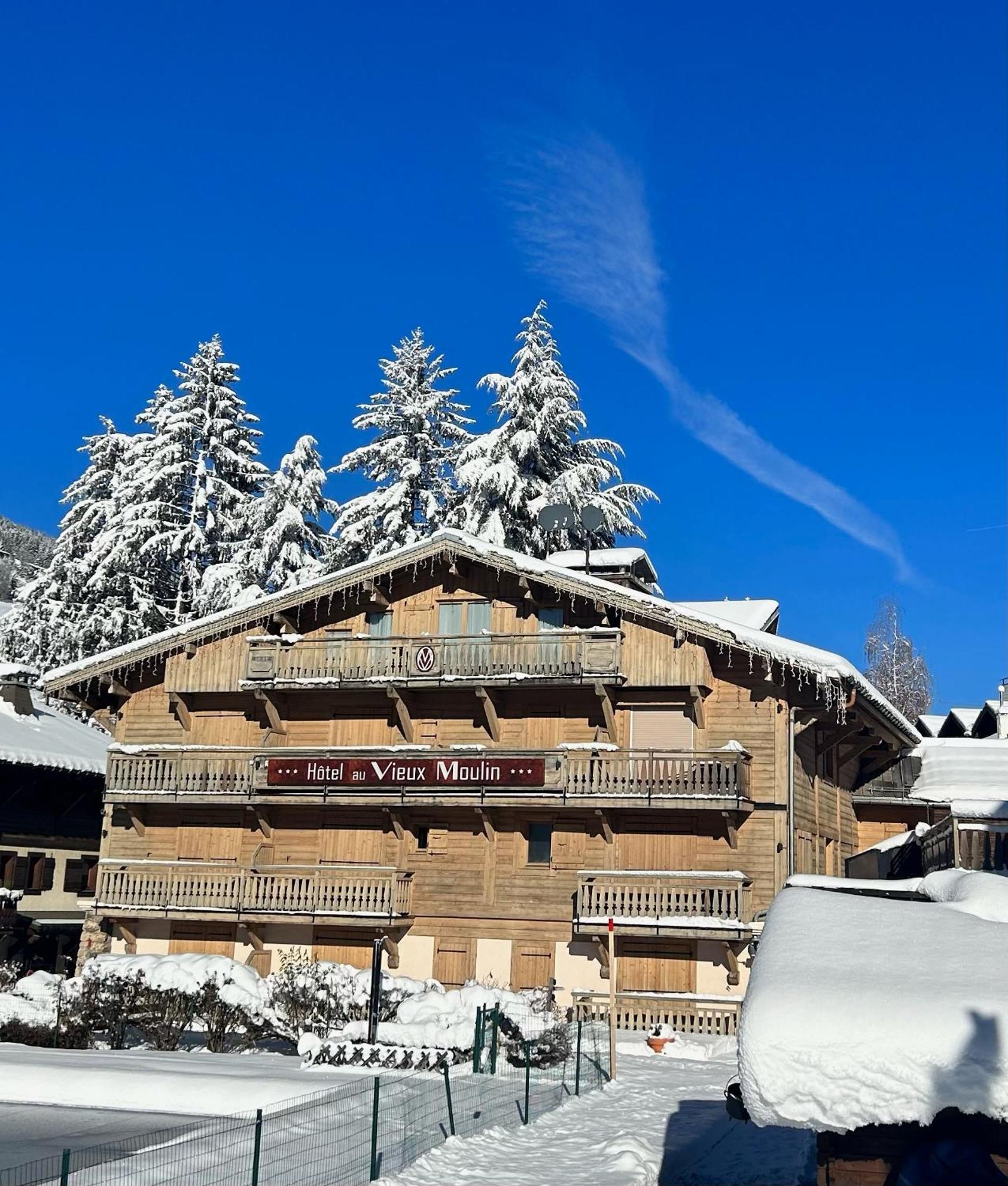 Hotel Au Vieux Moulin 3*